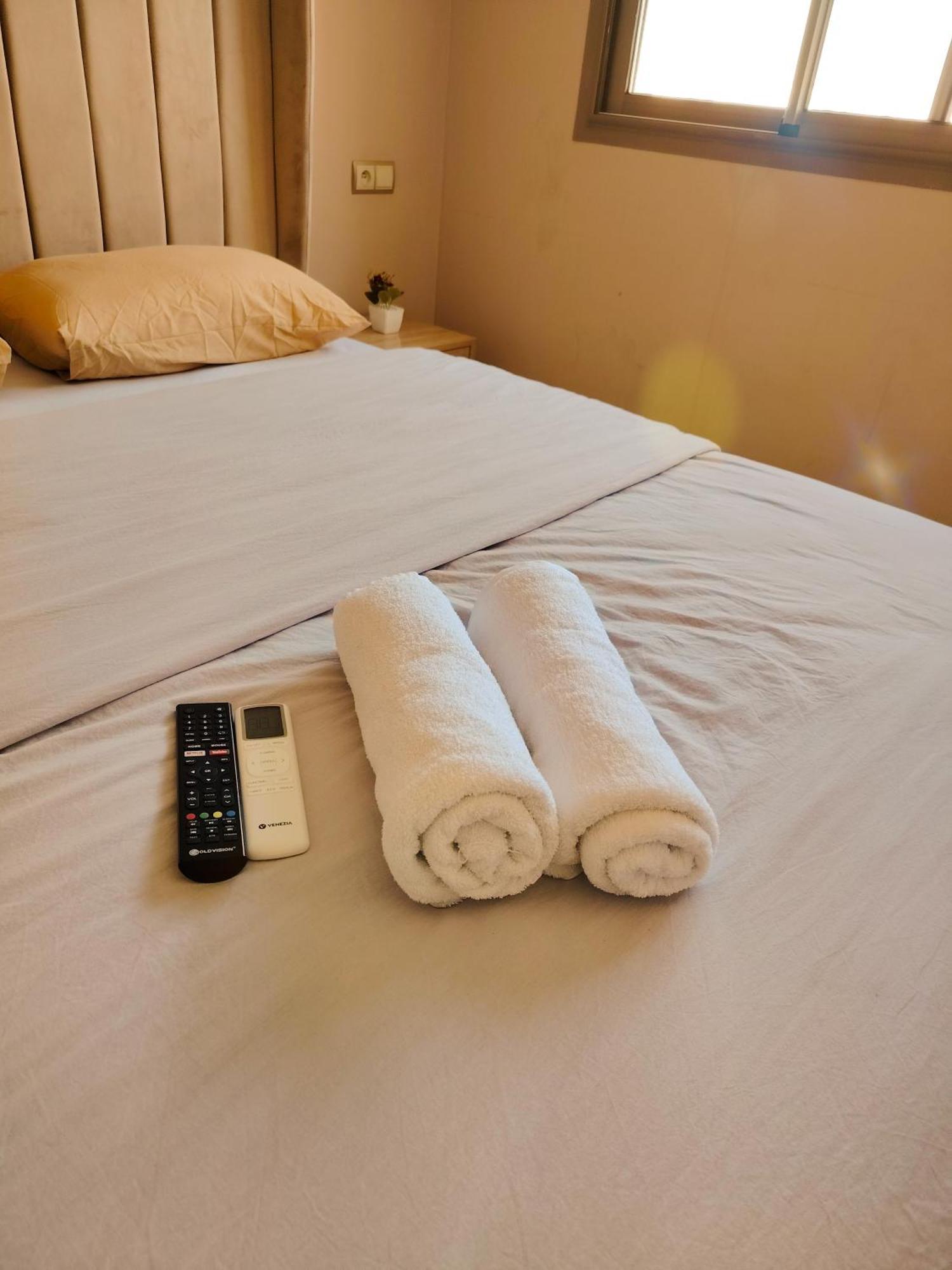 Super Apartement Totalement Neuf Et Climatise A Cote Du Centre Commercial Marjane M2 Tanger Exteriör bild